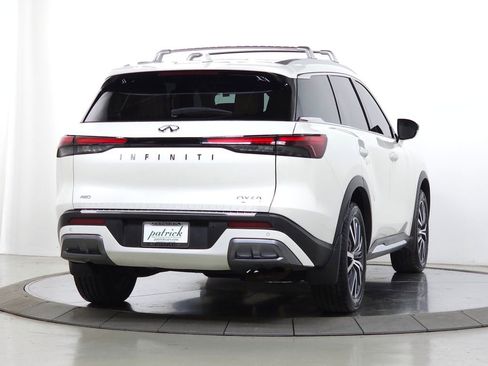 Used 2023 INFINITI QX60 Sensory w/ Vision Package AWD/4WD image 12