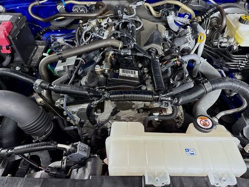 Certified 2025 Toyota Tacoma TRD Sport AWD/4WD image 35