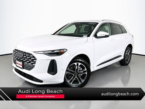 Used 2025 Audi Q5 Premium w/ 19" Wheel Package image 1