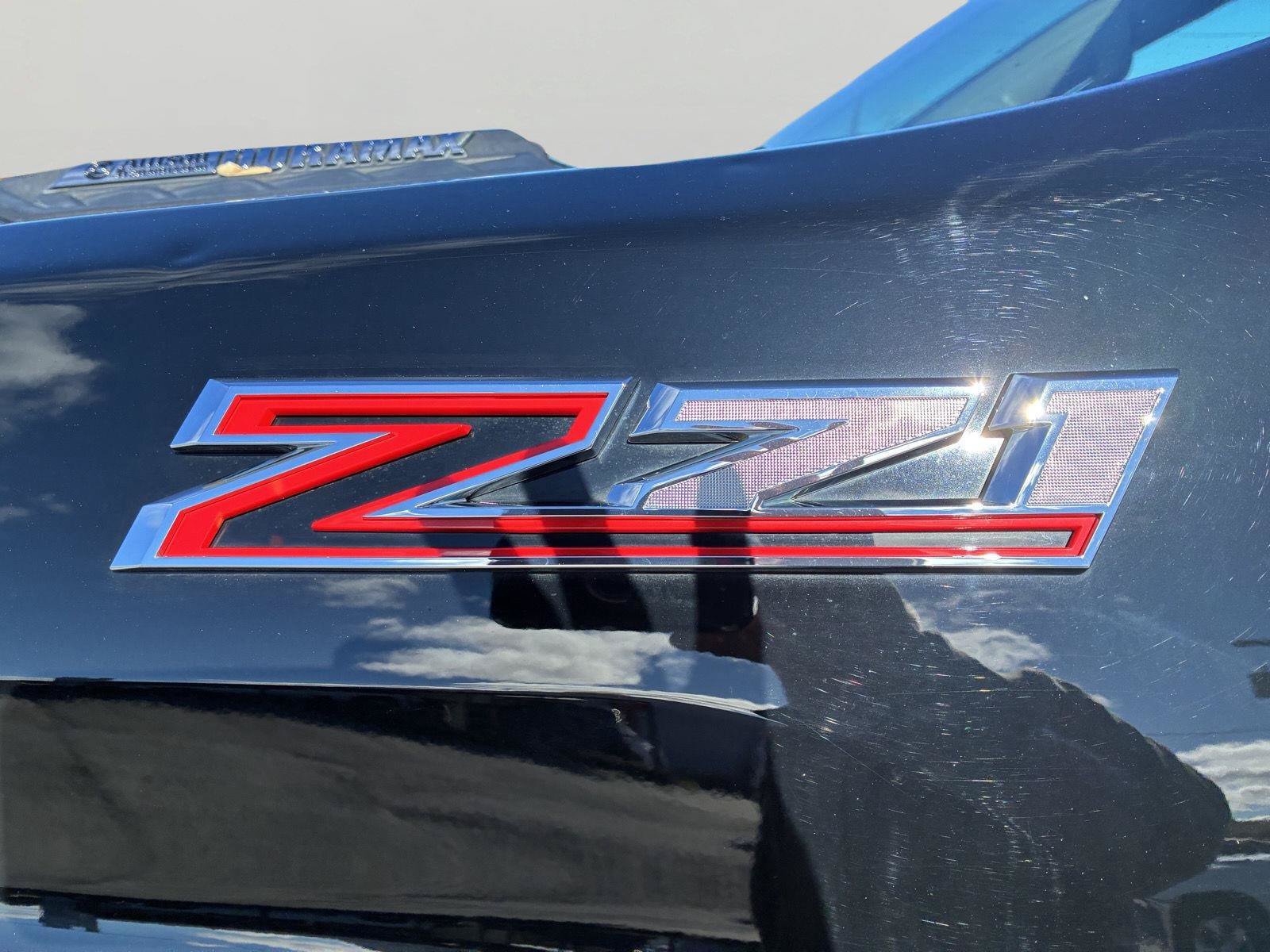 Used 2022 Chevrolet Silverado 3500 LTZ w/ LTZ Plus Package AWD/4WD image 9