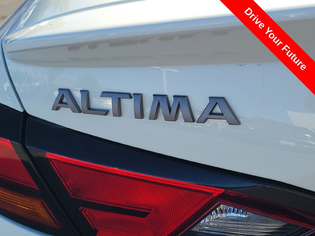 Used 2025 Nissan Altima 2.5 SR AWD/4WD image 29