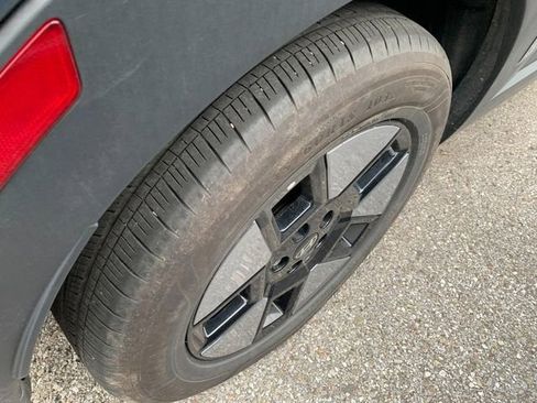 Used 2025 Hyundai Santa Fe SEL image 5