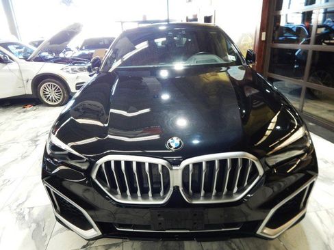 Used 2021 BMW X6 xDrive40i w/ Premium Package image 3