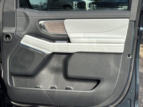 New 2026 Ford Expedition Max Platinum image 15