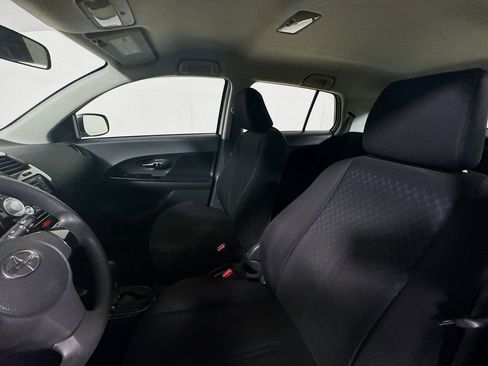 Used 2010 Scion xD image 18