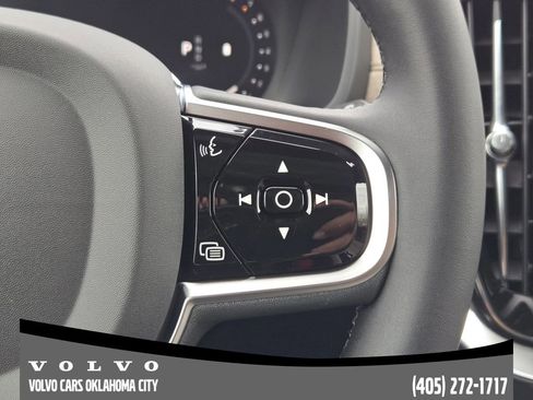 New 2026 Volvo XC90 B6 Plus w/ Protection Package Premier image 27