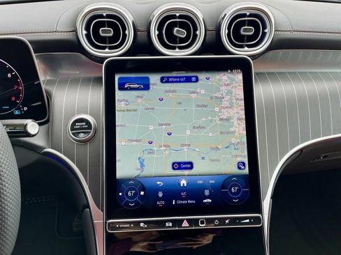 Certified 2025 Mercedes-Benz GLC 300 4MATIC image 25