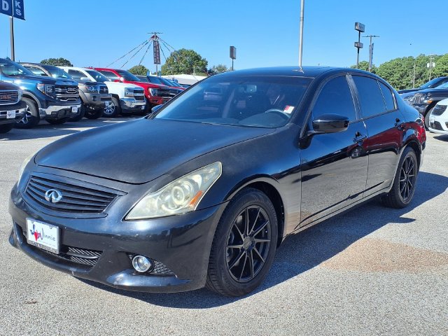 Used 2015 INFINITI Q40 w/ Moonroof Package RWD image 3
