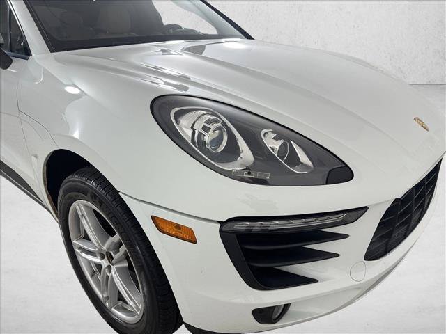 Used 2018 Porsche Macan AWD/4WD image 11