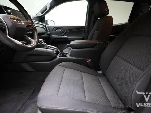 Used 2024 GMC Canyon Elevation RWD image 10
