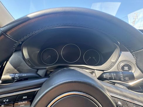 Used 2025 Buick Encore GX Preferred FWD image 17