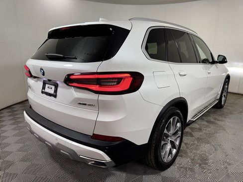 Used 2023 BMW X5 xDrive40i w/ Premium Package image 9