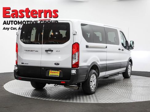 Used 2023 Ford Transit 350 XLT RWD image 5