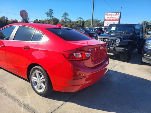 Used 2018 Chevrolet Cruze LT w/ LT Fleet Convenience Package FWD image 33