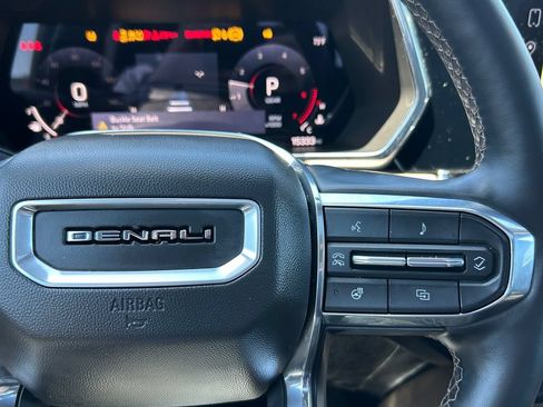 Used 2024 GMC Canyon Denali AWD/4WD image 20