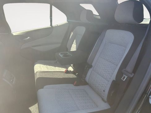 Used 2022 Chevrolet Equinox LT AWD/4WD image 13