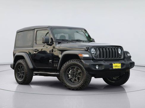 Used 2025 Jeep Wrangler Sport AWD/4WD image 2