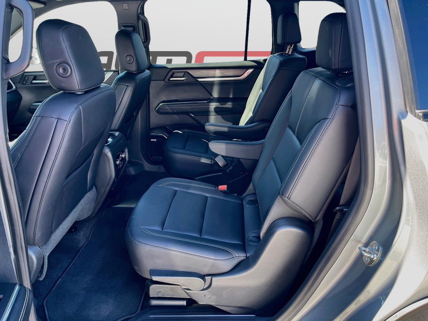Used 2026 GMC Acadia Elevation w/ Black Edition FWD image 25