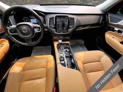 Used 2016 Volvo XC90 T6 Momentum w/ Momentum Plus Package AWD/4WD image 13