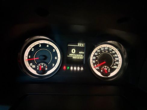 Used 2018 RAM 1500 ST AWD/4WD image 21