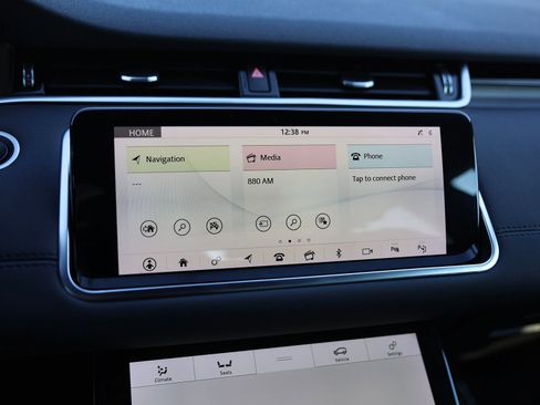 Used 2020 Land Rover Range Rover Evoque SE image 26