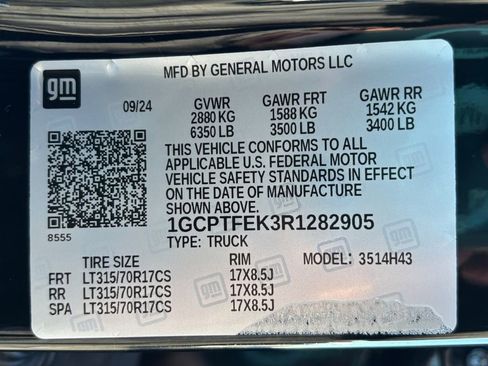 Used 2024 Chevrolet Colorado ZR2 w/ ZR2 Bison Edition AWD/4WD image 35