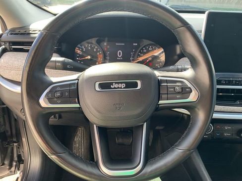 Used 2022 Jeep Compass Latitude image 22