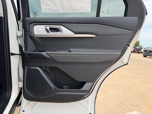 New 2026 Ford Explorer Active w/ Active Comfort Package RWD image 11