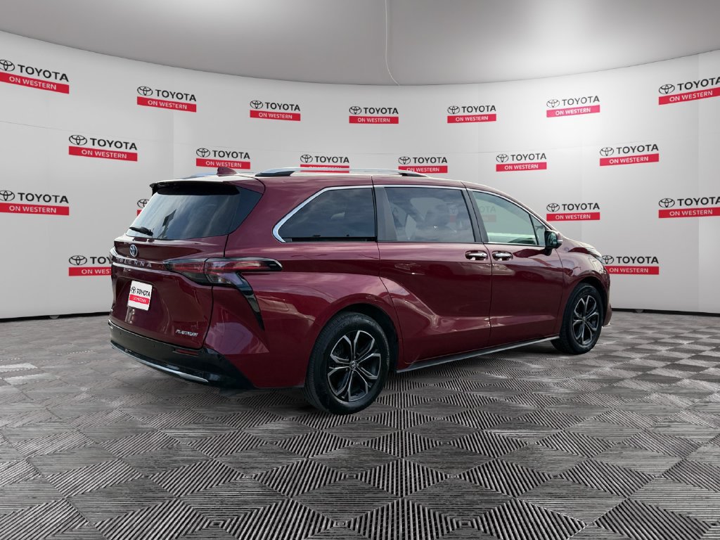 Certified 2025 Toyota Sienna Platinum AWD/4WD image 5