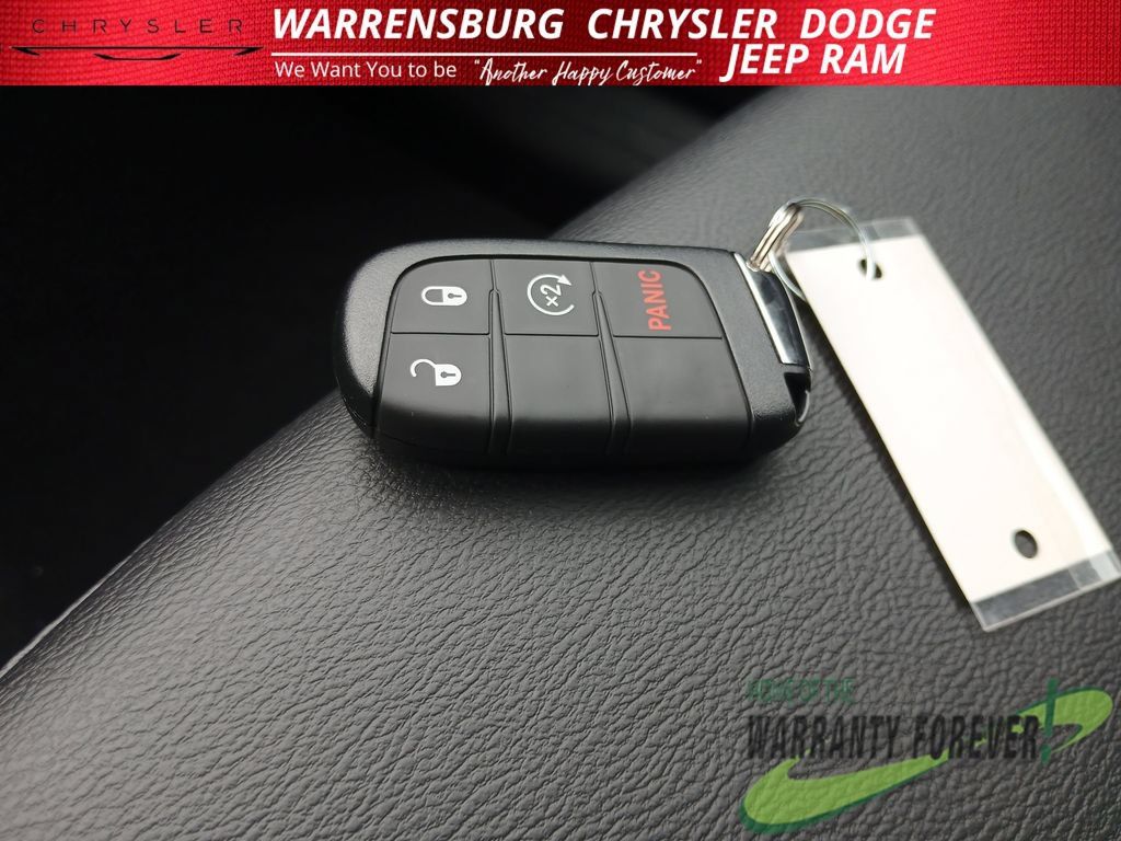 New 2026 Jeep Compass Latitude AWD/4WD image 33