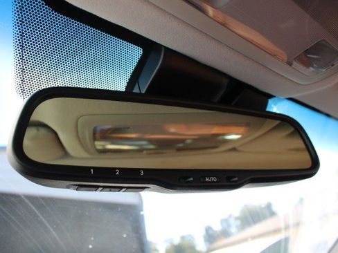 Used 2011 Lexus IS 350C w/ Luxury Pkg image 37