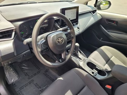 Used 2024 Toyota Corolla LE image 7