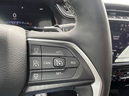 Used 2024 Jeep Grand Cherokee Altitude AWD/4WD image 15