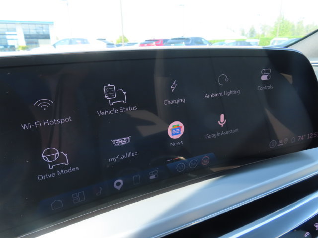 Certified 2024 Cadillac Lyriq Luxury AWD/4WD image 21
