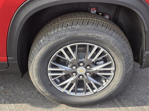 New 2026 Chevrolet Traverse LT w/ LPO, Floor Liner Package image 9