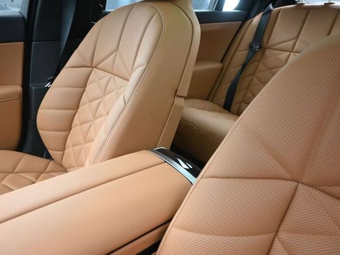 Used 2026 BMW 740i RWD image 14
