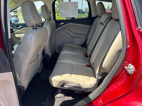 Used 2019 Ford Escape Titanium image 25