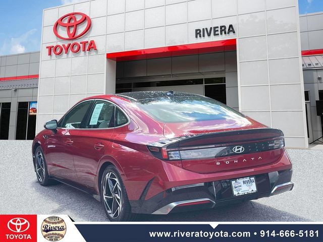 Used 2024 Hyundai Sonata SEL w/ Convenience Package FWD image 9