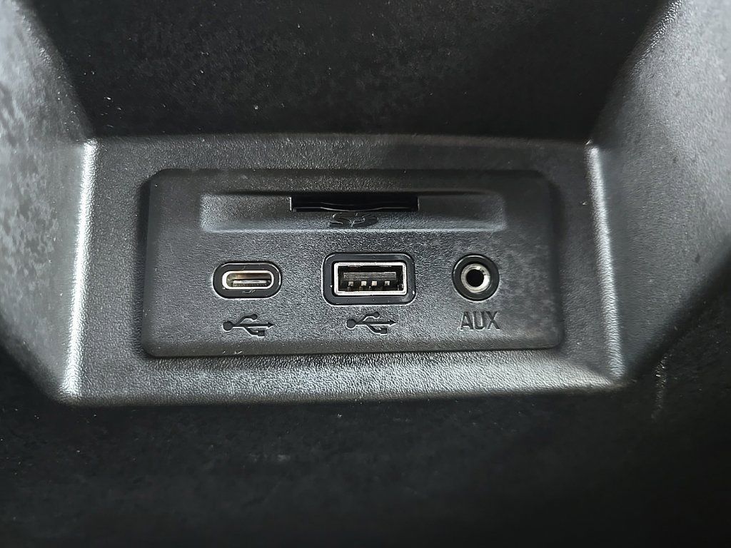 Used 2021 GMC Sierra 1500 AT4 AWD/4WD image 36