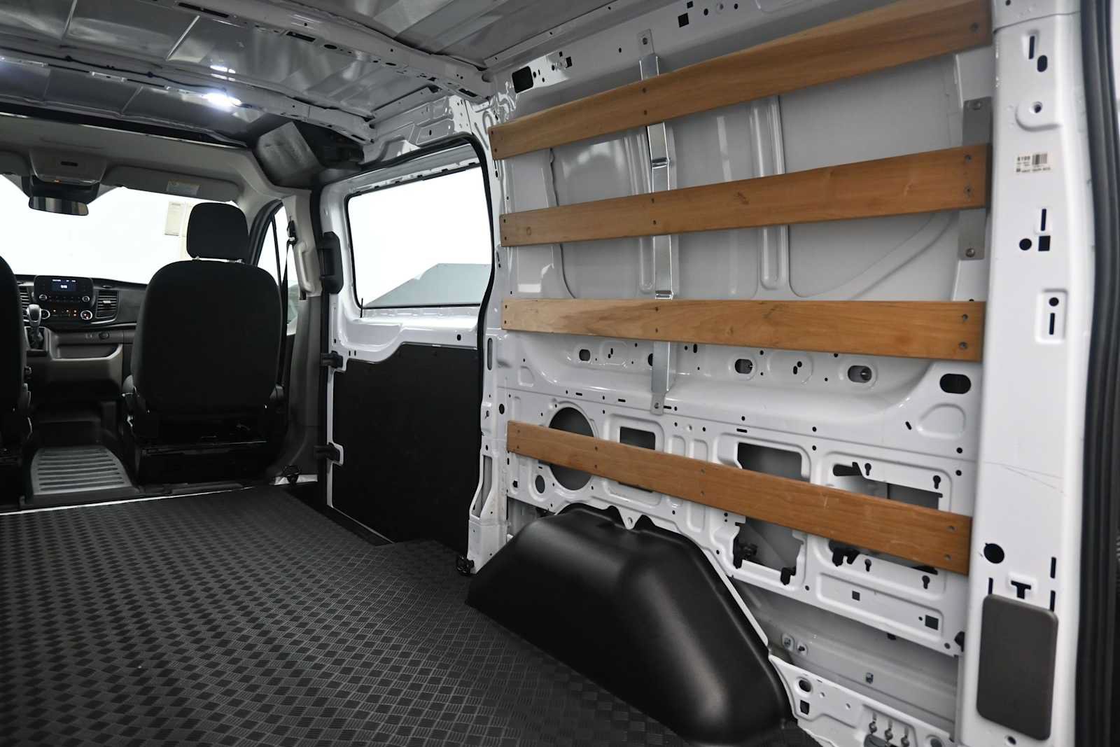 Used 2025 Ford Transit 250 Low Roof w/ Exterior Upgrade Package RWD image 25
