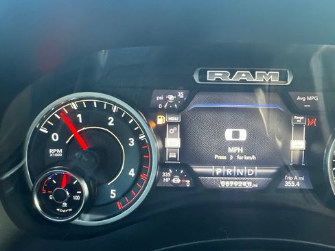 Used 2022 RAM 2500 Laramie w/ Night Edition AWD/4WD image 11