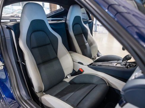 Used 2018 Porsche 718 Cayman GTS image 32