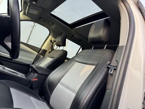 Certified 2023 Ford Explorer XLT w/ Equipment Group 202A image 9