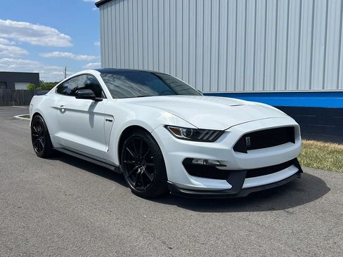 Used 2017 Ford Mustang Shelby GT350 w/ Electronics Package RWD image 3