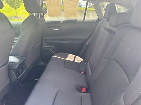 Used 2023 Toyota Venza LE AWD/4WD image 22