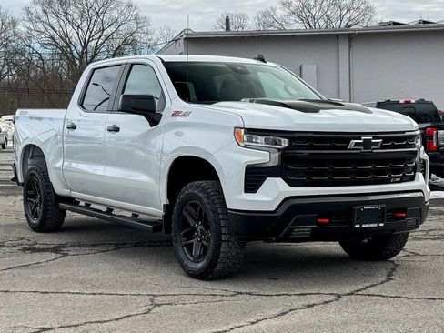 Used 2023 Chevrolet Silverado 1500 LT Trail Boss w/ Convenience Package II image 1