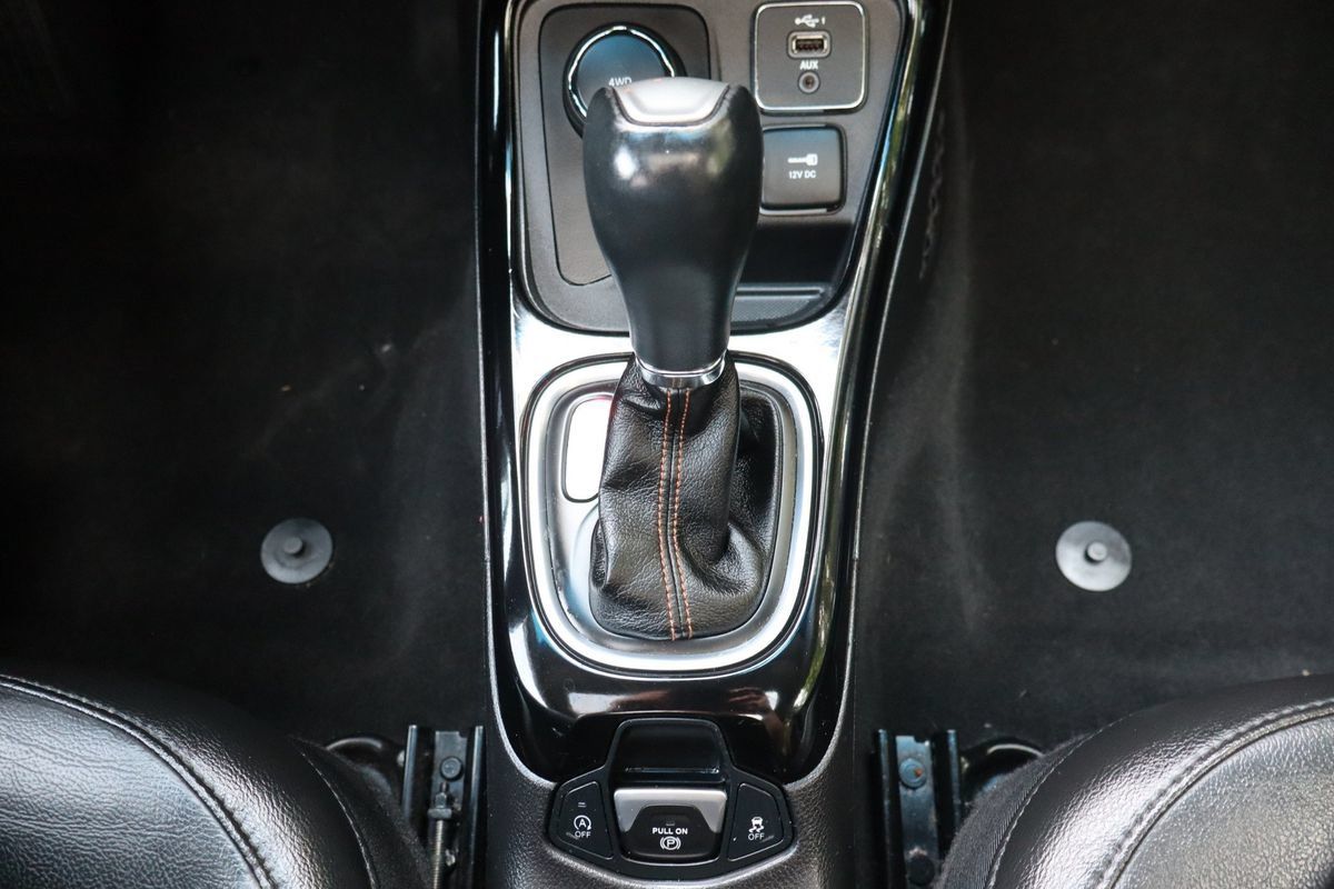 Used 2019 Jeep Compass Limited AWD/4WD image 37