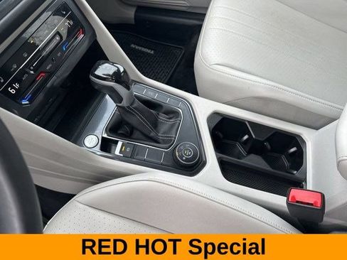 Used 2024 Volkswagen Tiguan Wolfsburg Edition AWD/4WD image 24