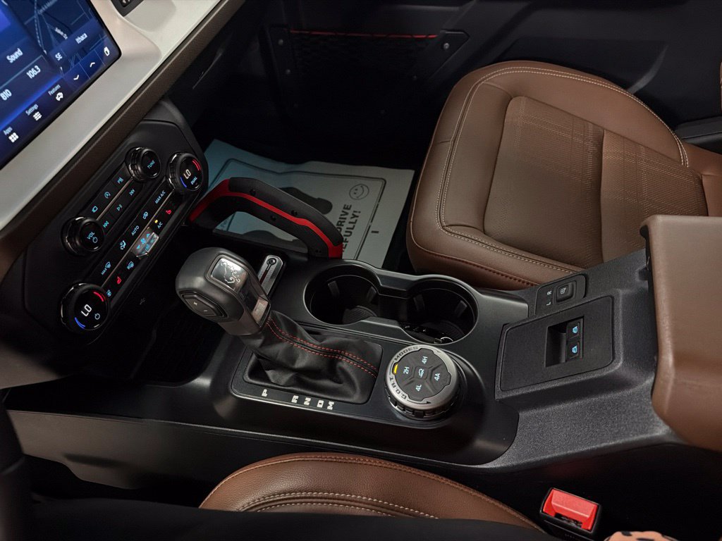 Used 2024 Ford Bronco Heritage Edition AWD/4WD image 27