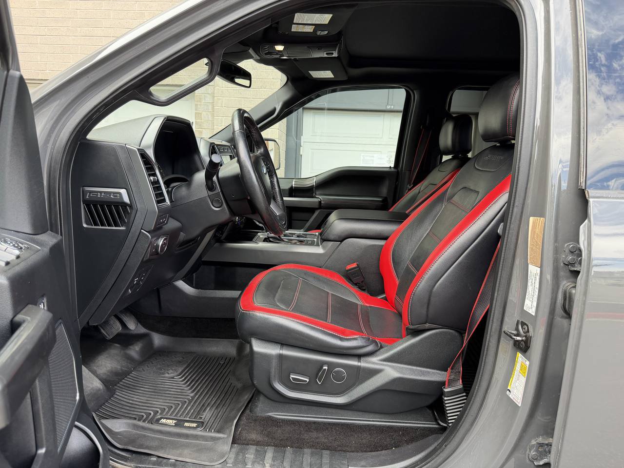 Used 2018 Ford F150 Lariat w/ Equipment Group 502A Luxury AWD/4WD image 18